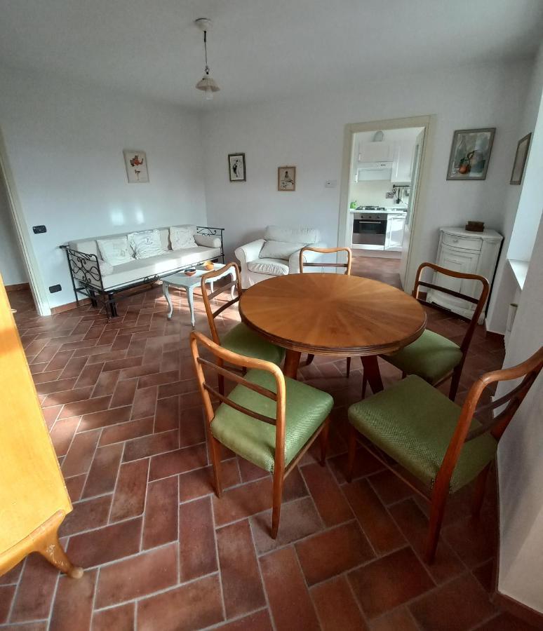Il Giardino Di Olivia Apartment Guarene ภายนอก รูปภาพ