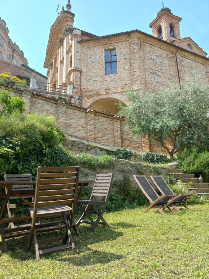 Il Giardino Di Olivia Apartment Guarene ภายนอก รูปภาพ